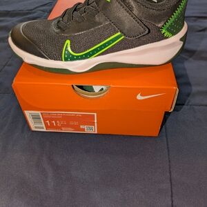 Nike Kids Sneakers - Black and Neon Green